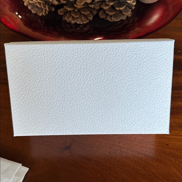 New Dior long wallet size gift box, Dior tissue paper and limited edition card - Picture 13 of 14